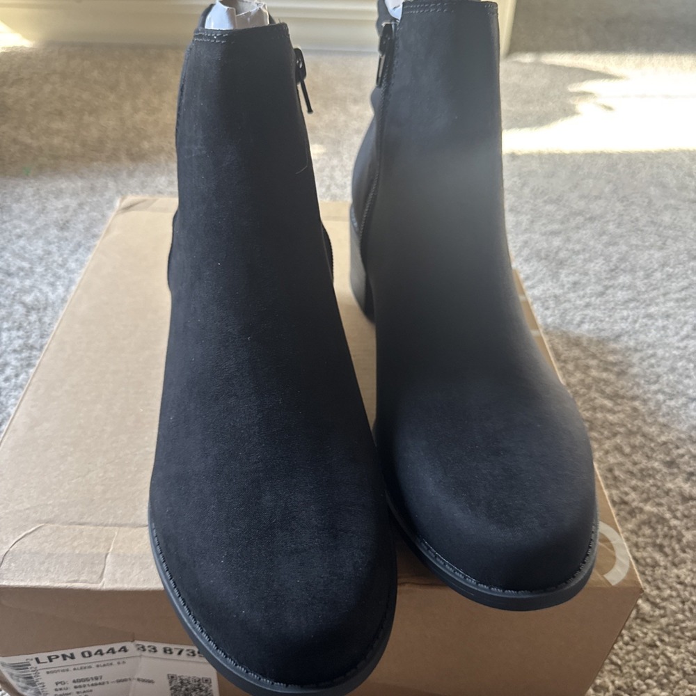 NEW‎ JUSTFAB Black Alexis Ankle Boot Women's Size 9.5 Zip Up